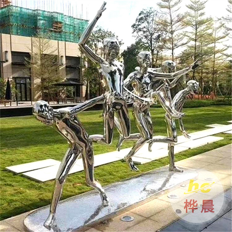 大型不銹鋼圓環(huán)雕塑鏡面荷花月亮發(fā)光鏤空創(chuàng)意月牙白鋼水景金屬擺